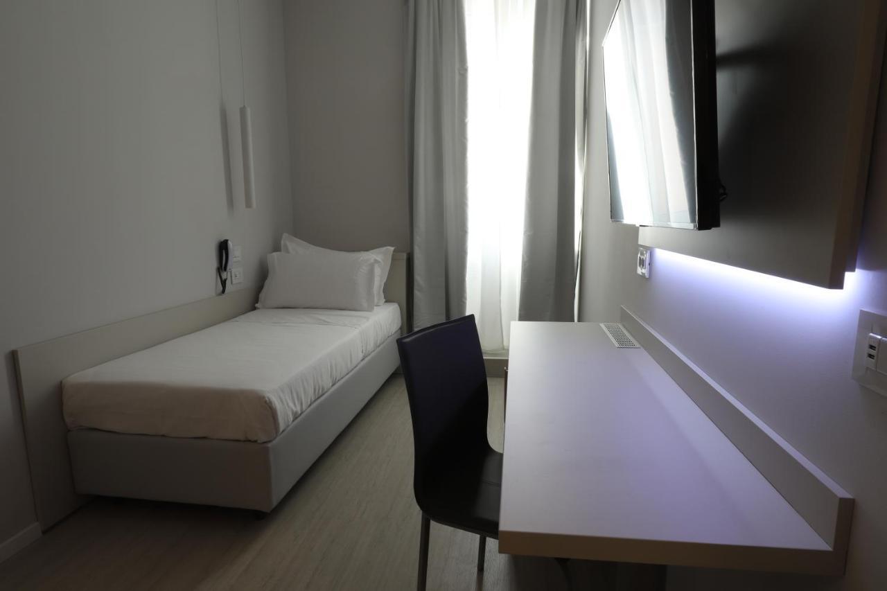 Cadorna Luxury Hotel Mailand Exterior foto