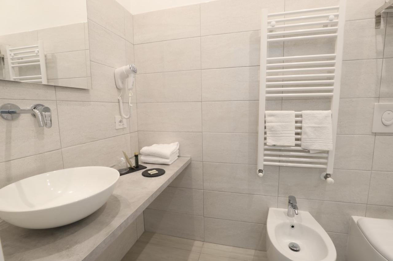 Cadorna Luxury Hotel Mailand Exterior foto